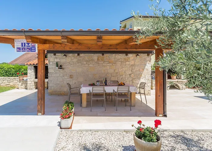 Lejlighed Bezauberndes Mit Grossem Pool, Privatem Balkon, Bbq, Nur 800 Meter Zum *